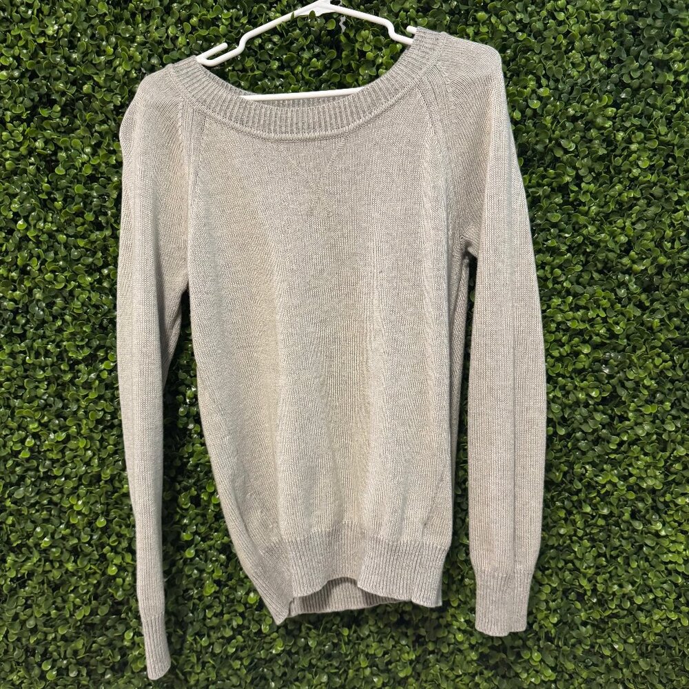 Gray sweater